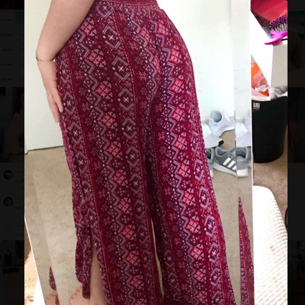 Red pattern pants - Picture 2 of 4